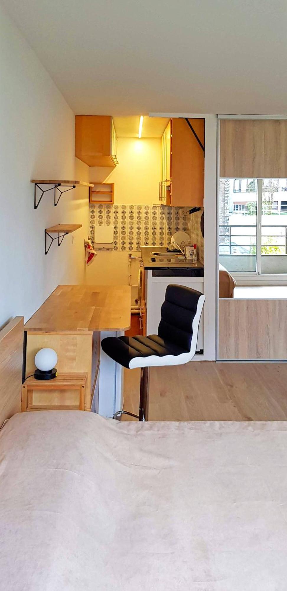 Chic Parisian Studio Retreat Bright Spacious And Secure Parking Kültér fotó