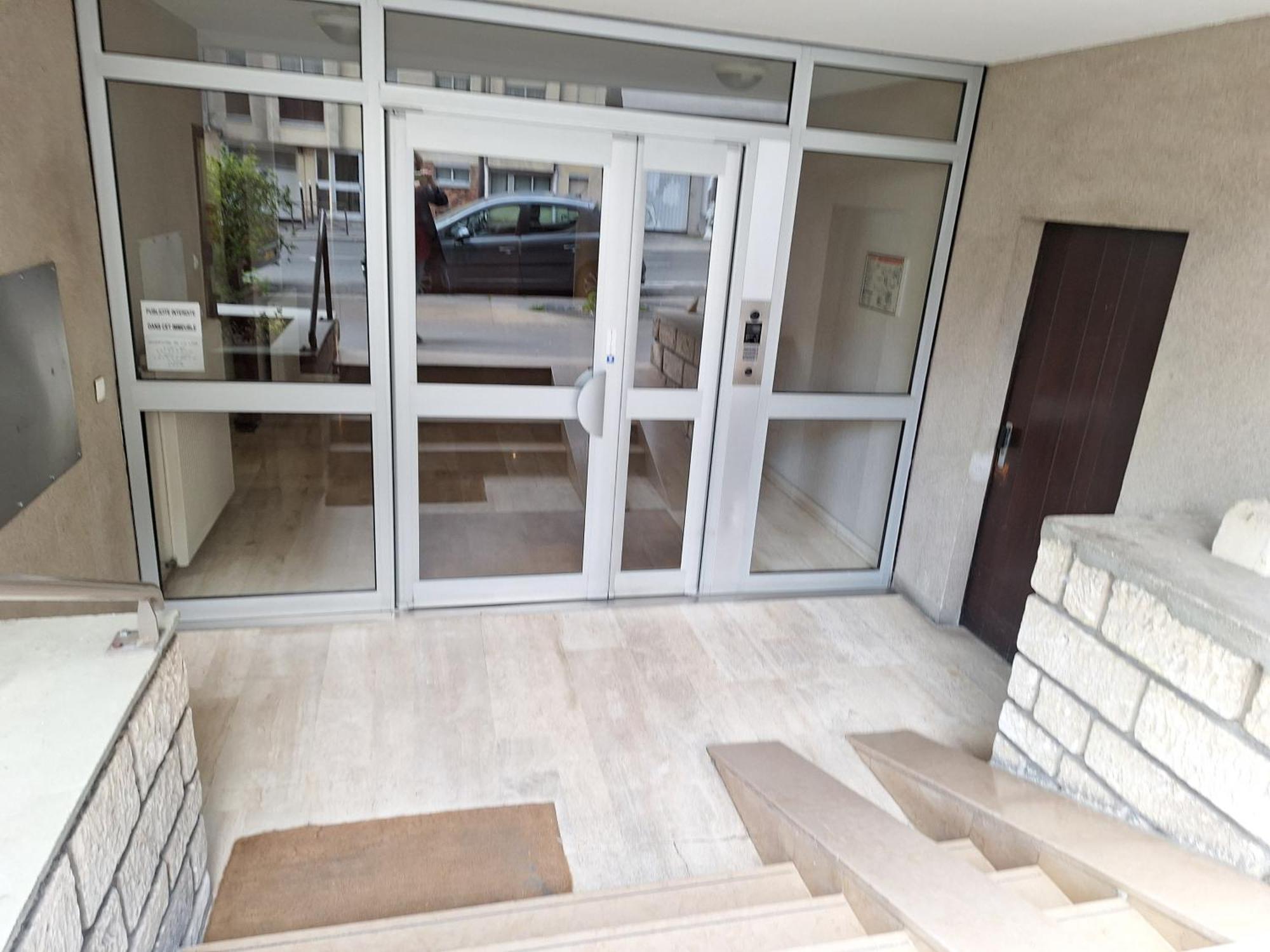 Chic Parisian Studio Retreat Bright Spacious And Secure Parking Kültér fotó