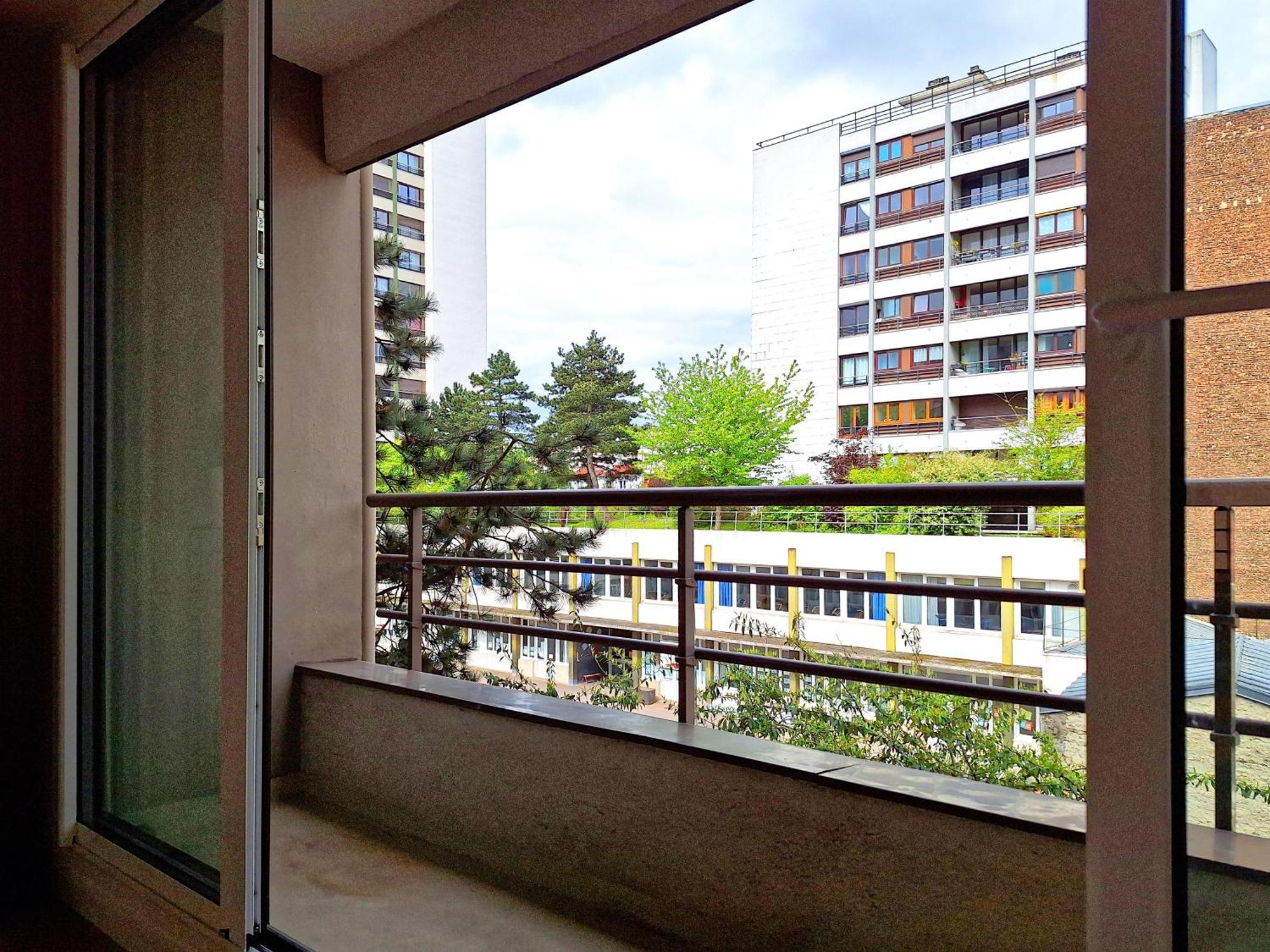 Chic Parisian Studio Retreat Bright Spacious And Secure Parking Kültér fotó